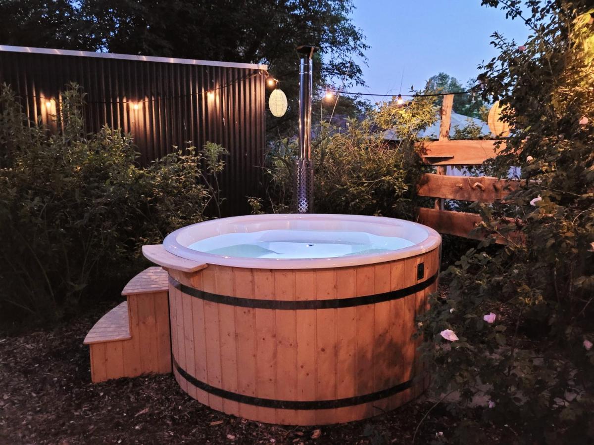Bohemian Wellness Met Hottub & Sauna Ewijk Exteriör bild