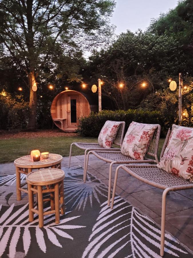 Bohemian Wellness Met Hottub & Sauna Ewijk Exteriör bild